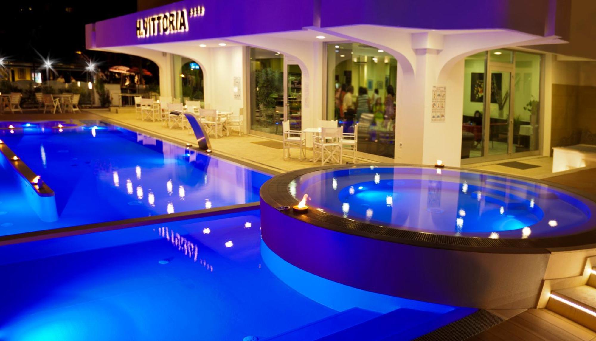 Hotel Vittoria Riccione Exterior foto