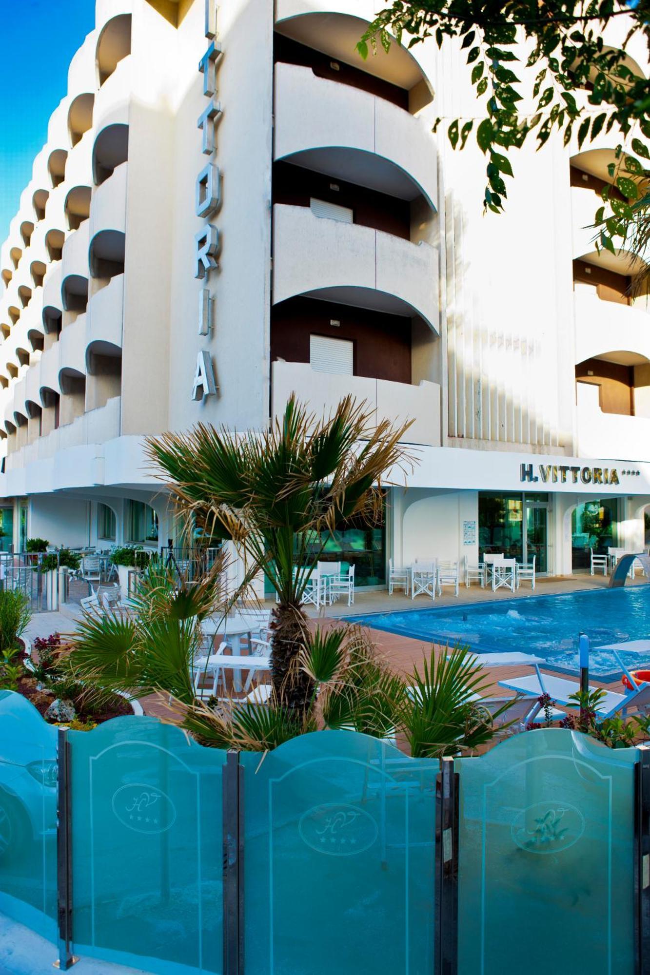 Hotel Vittoria Riccione Exterior foto